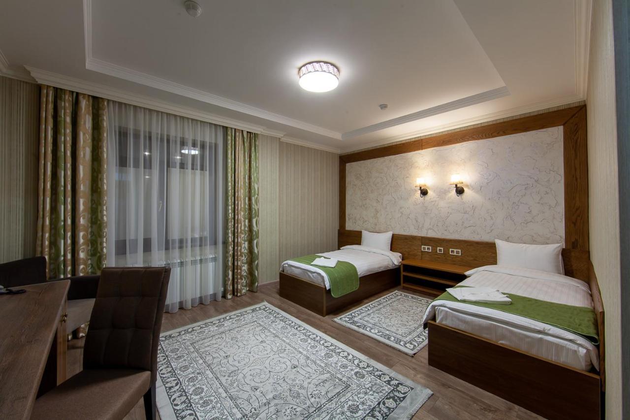 Sacvoyage Hotel Алма Ата Екстериор снимка